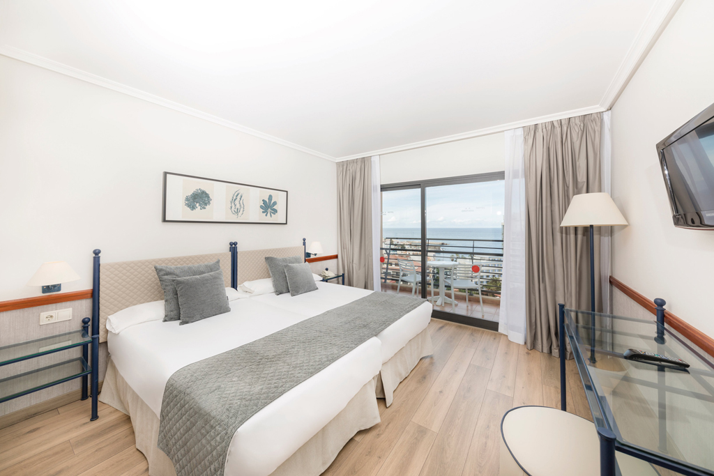 Dubbelkamer in hotel met oceaanzicht op Tenerife.