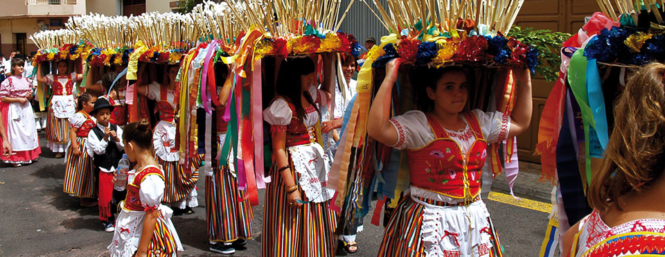 Cestos y Bollos de Santa Bárbara en Icod de Los vinos